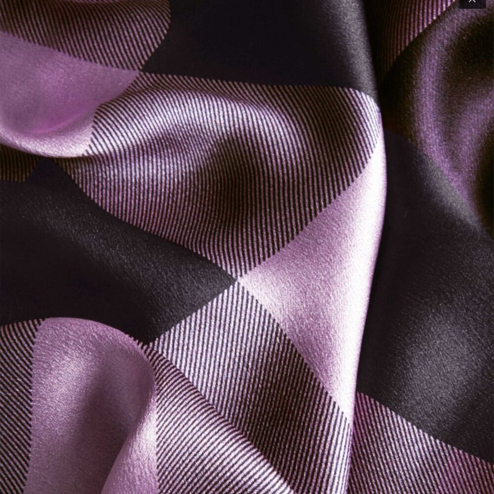 New Burberry Check Print Purple Satin Silk Scarf - Picture 12 of 15